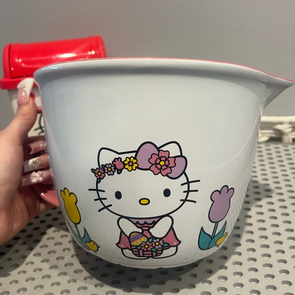 Easter hello kitty mixing bowl